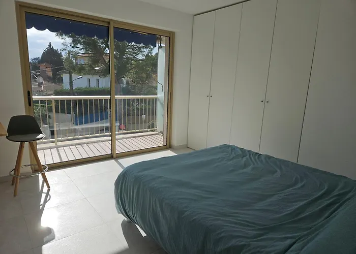 Cap D'antibes, Port Aubernon 公寓 *