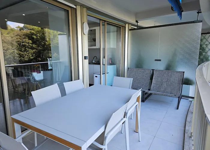 Cap D'antibes, Port Aubernon *